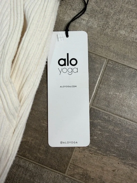 NEW Alo Yoga Cream Ribbed Joggers - Picture 7 of 11